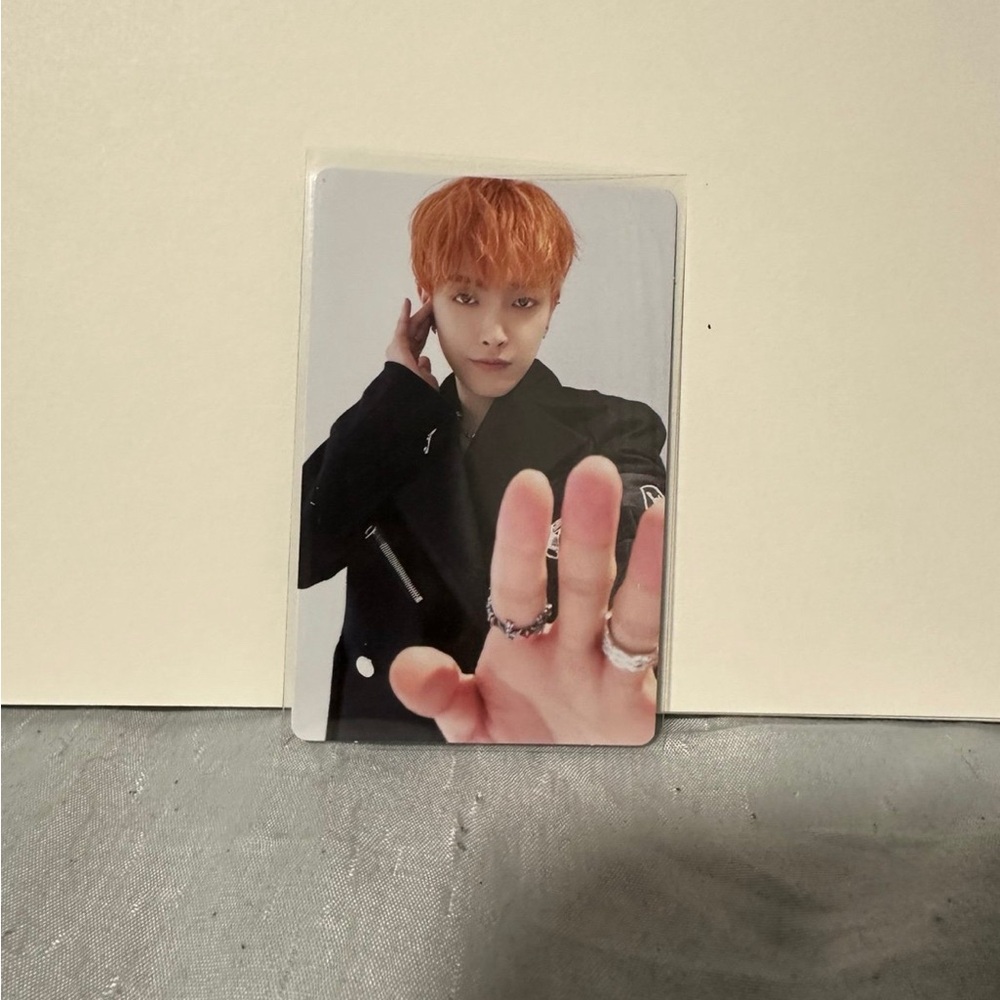 Hongjoong photocard